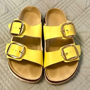 SWEECHEE Women’s Yellow Sandals, Size 6
